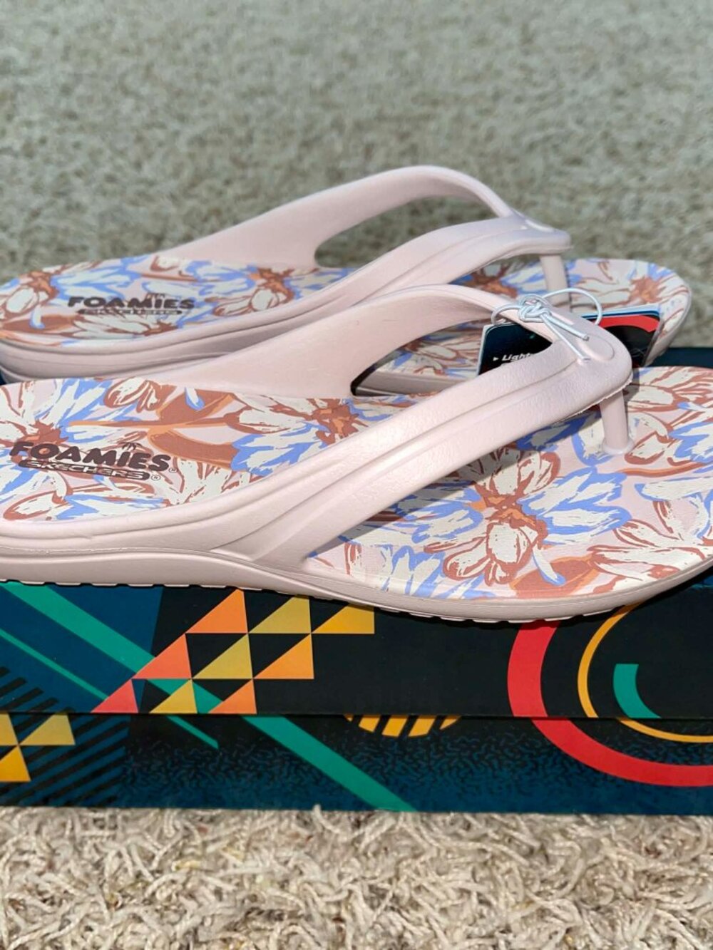 Skechers Women's Foamies Bay Breeze Island Kiss Flip Flop Thong Sandals, Size 7